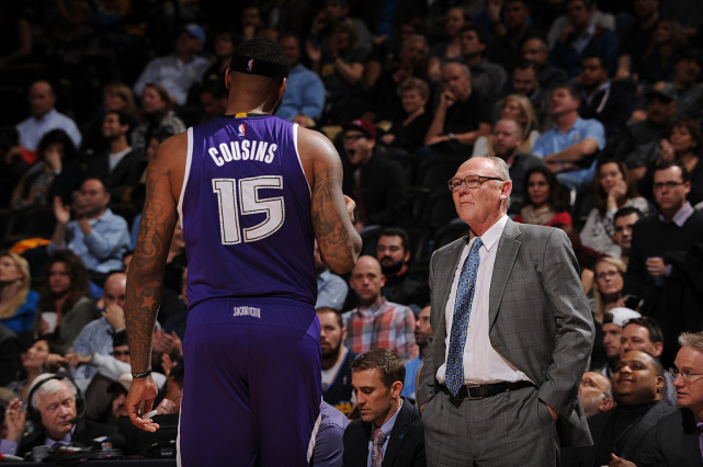 与近侧队员 与近侧队员