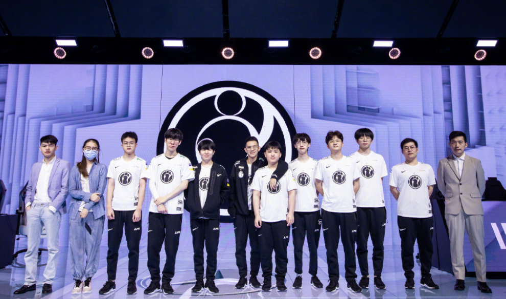 球队将继续 球队将继续